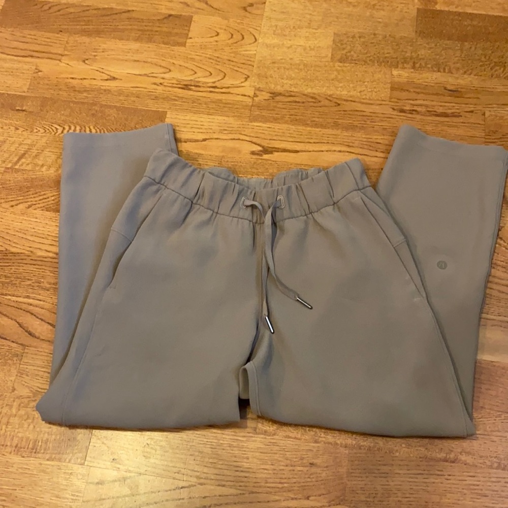 Lululemon On the Fly Khaki Tan Pants 4